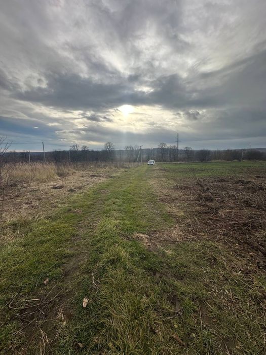 Продам земельну ділянку під будівництво