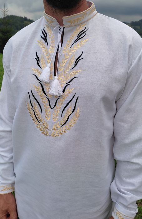 Вишиванки парні, сімейний комплект, вишиті сорочки для пари