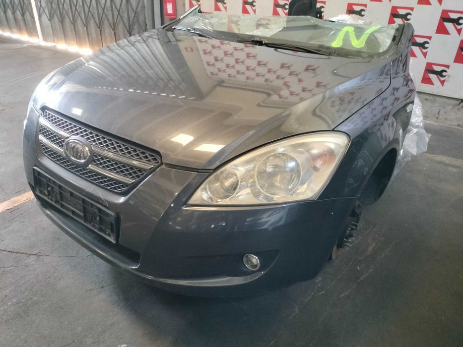 Frente Completa Kia Ceed 1.6i 2008 #F39