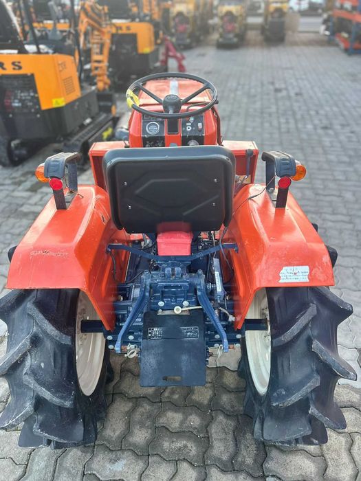 Kubota B1500 4x2 imaculado