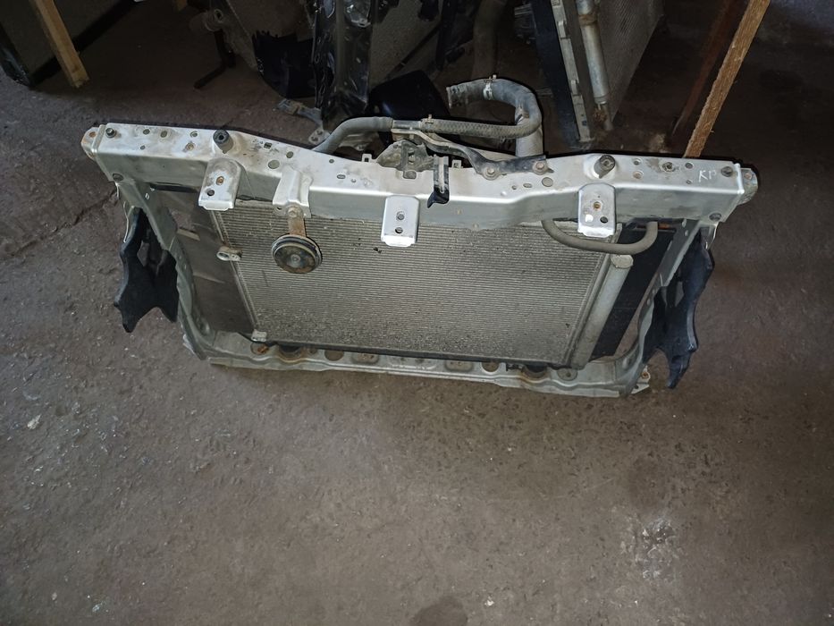 Toyota Corolla 150 2007+ радиатор кассета телевизор панель