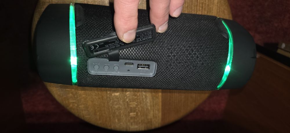 Głośnik mobilny SONY SRS-XB33 czarny + futerał.