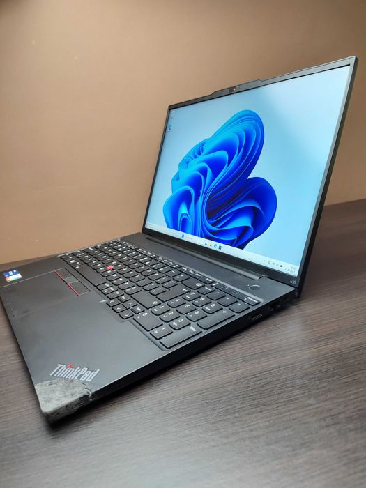 LAPTOP | Lenovo ThinkPad E16 G1 | i7-1335U | 16GB RAM | 512SSD | W11