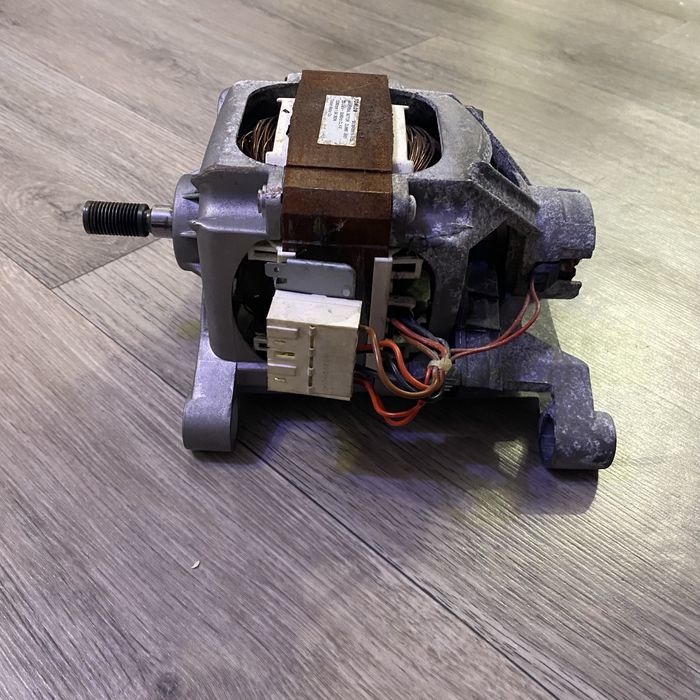 Мотор от стиральной машинки