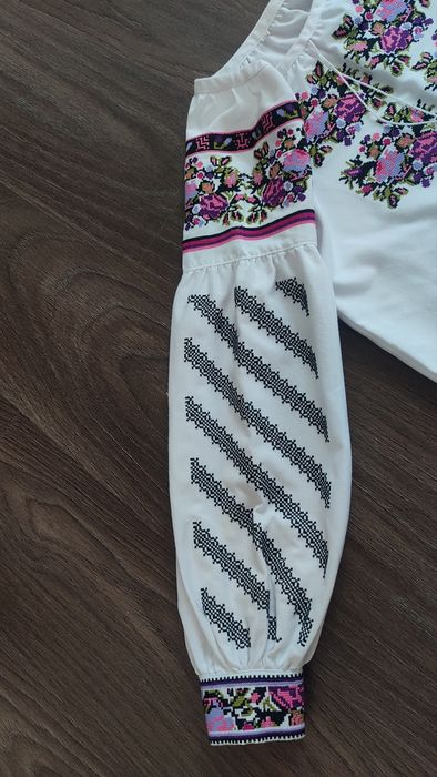 Вишиванка для дівчинки