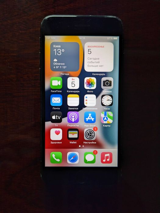 Смартфон Apple iPhone 7 A1778 32GB с кабелем зарядки