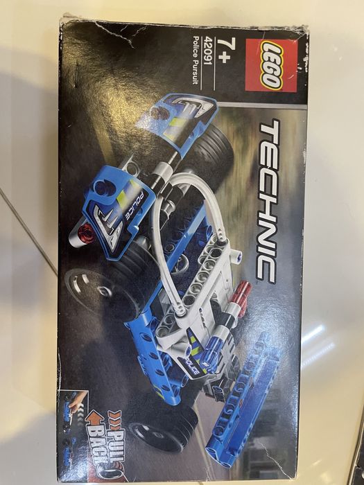 Lego Technic 2w1 - Policyjny pościg 42091
