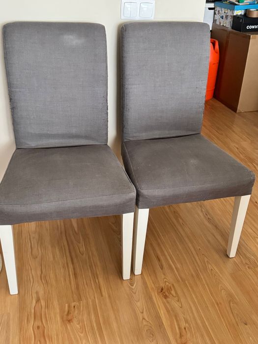 Cadeiras IKEA com capa amovível cinzenta