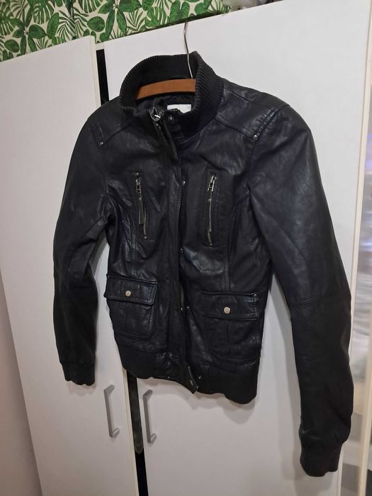 Kurtka damska skórzana Bershka