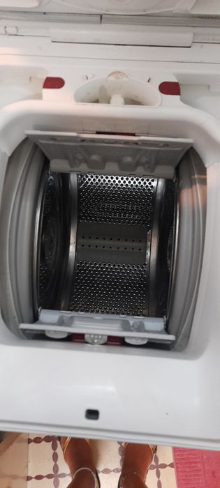 Máquina lavar roupa AEG