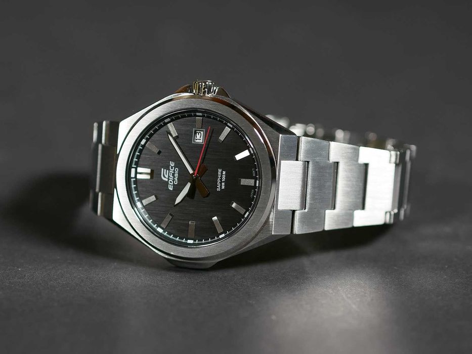 Casio EFB-108D-1AV Edifice Slim Ø45mm Sapphire з сапфіровим склом