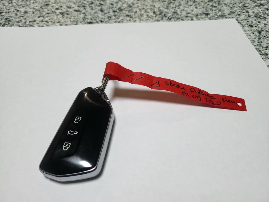 Ключ SKODA Octavia  (2019-2024)  5E3959752B