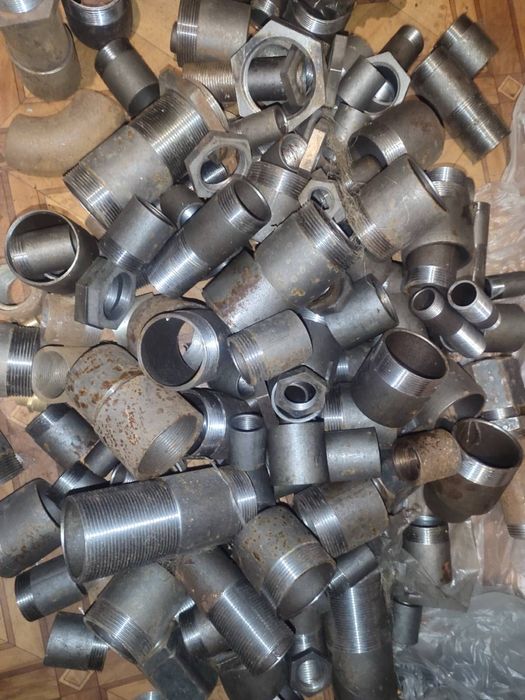 Металеві згони муфти різьби гайки