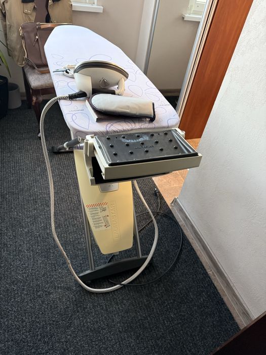 Гладильна система Laura Star