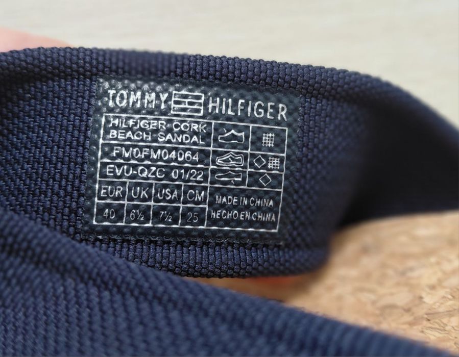 Чоловічі вʼєтнамки Tommy Hilfiger