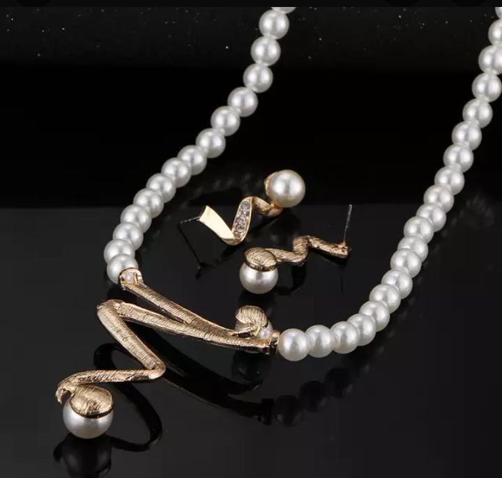 Nowy komplet oryginalnej biżuterii!