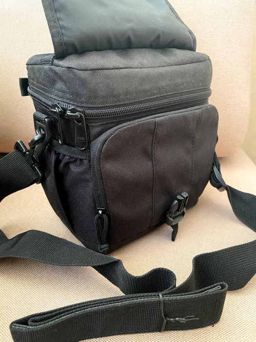 Фотосумка - Lowepro (Adventura 140 black)