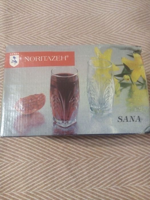 Стаканы стекло 12 штук.