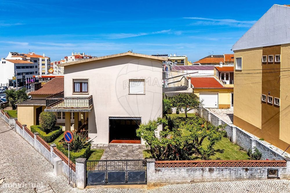 T4 Detached House for Sale