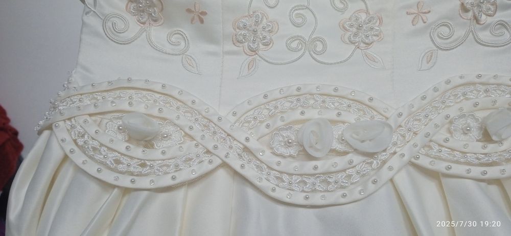 Vestido de noiva La Sposa em excelente estado