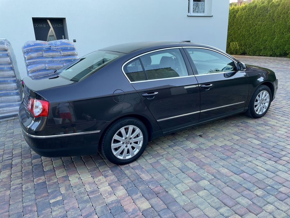 Volkswagen Passat 1.6 Benzyna