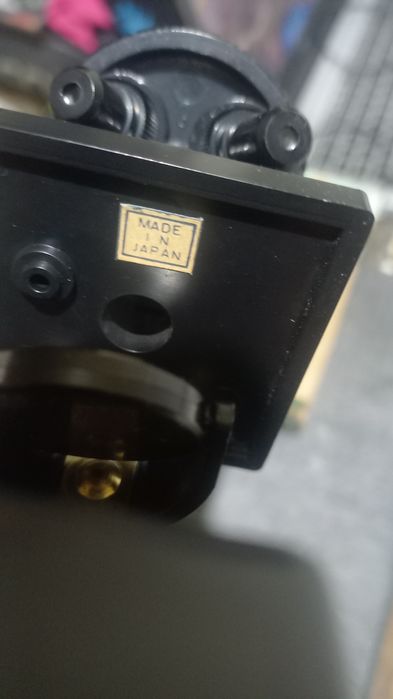 Microscópio antigo