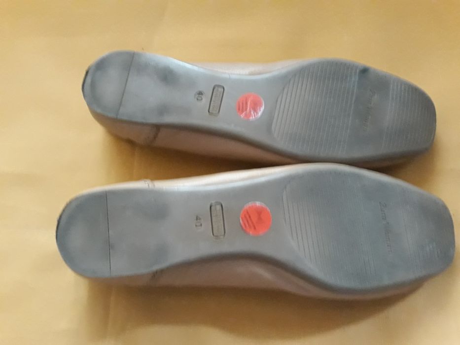 ZARA Women 40 piękne czółenka skórzane