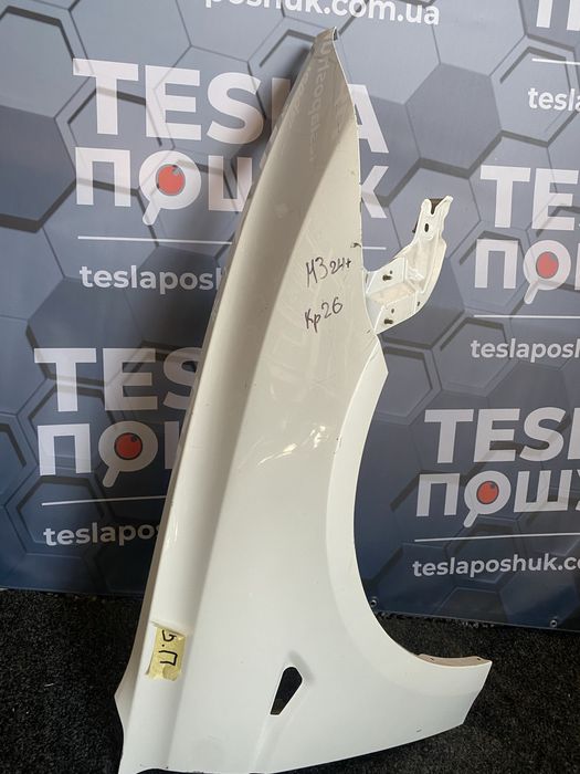Крило Tesla Model 3 2024+