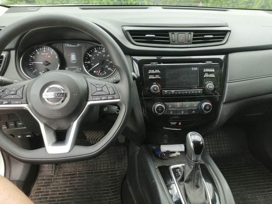 Продаж Nissan Rogue