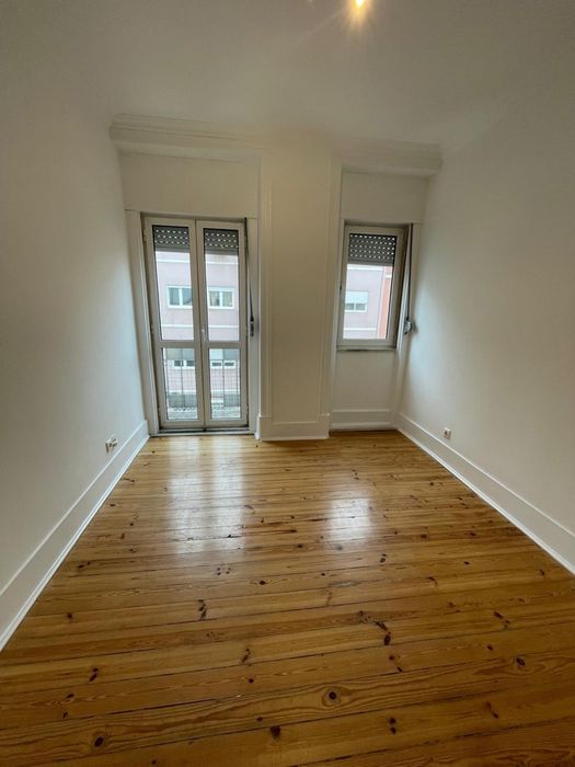 Apartamento T2+1 para Arrendamento – Campo de Ourique