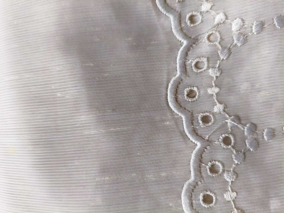 Cortinado Translúcido Branco com Bordado Richelieu - 175x200 cm