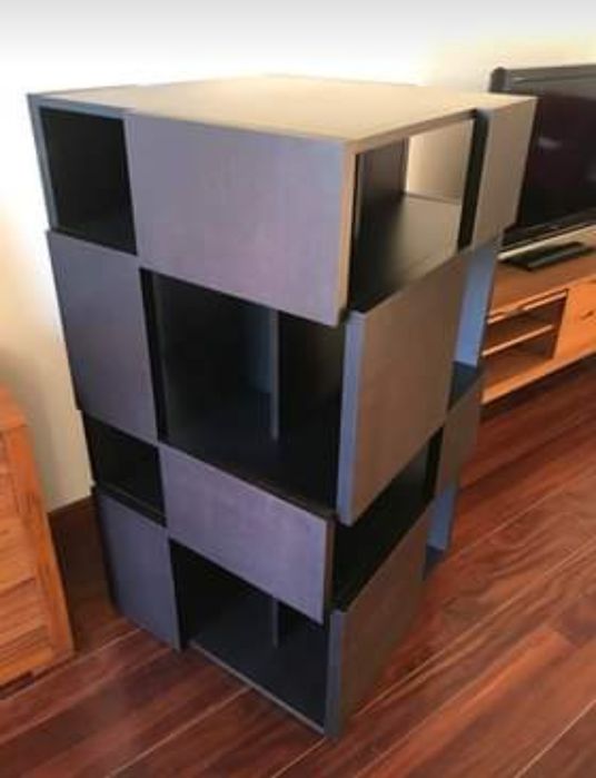 Estante rotativa - Area