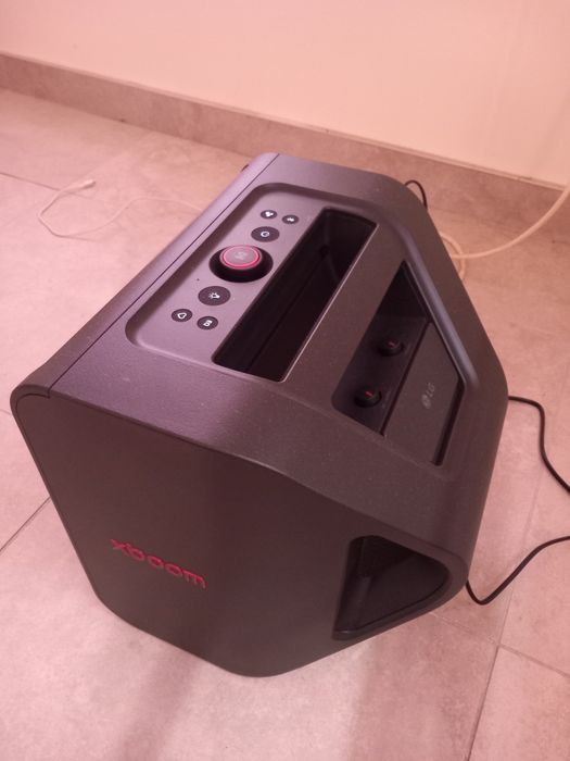 LG xboom Stage 301
