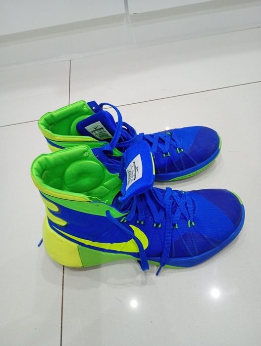 Nike Hyperdunk, stan bardzo dobry