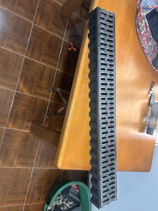 Calha de drenagem c/grelha PVC preto
