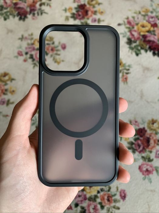 Чохол iPhone 13 Pro чорний матовий, як новий