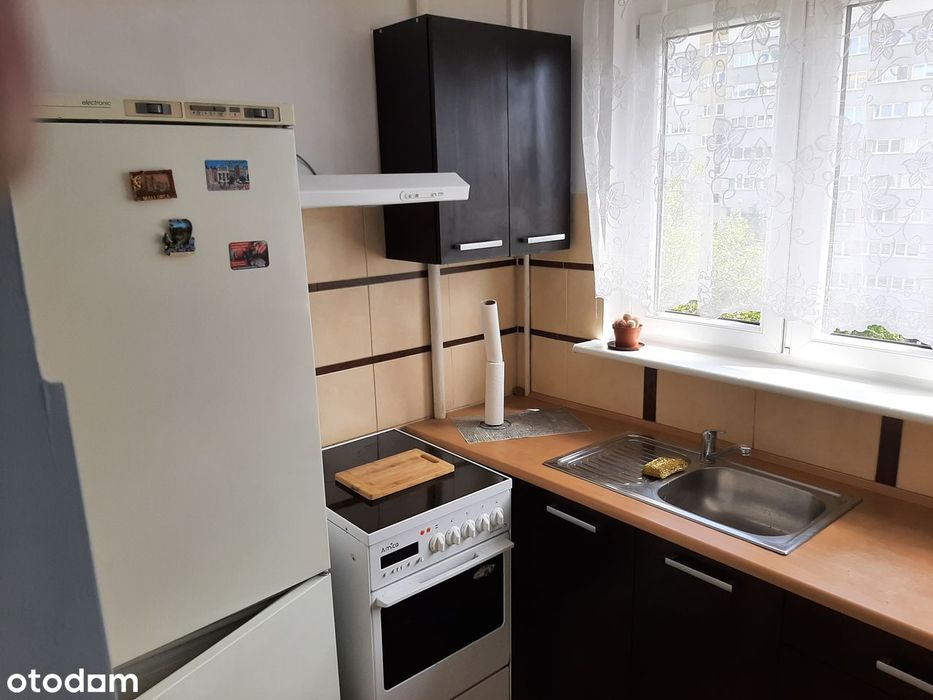 Wynajmę słoneczną kawalerkę na Os. Kaliny 39 niski czynsz 360zł
