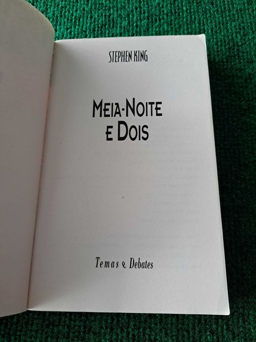 Meia-Noite e Dois - Stephen King