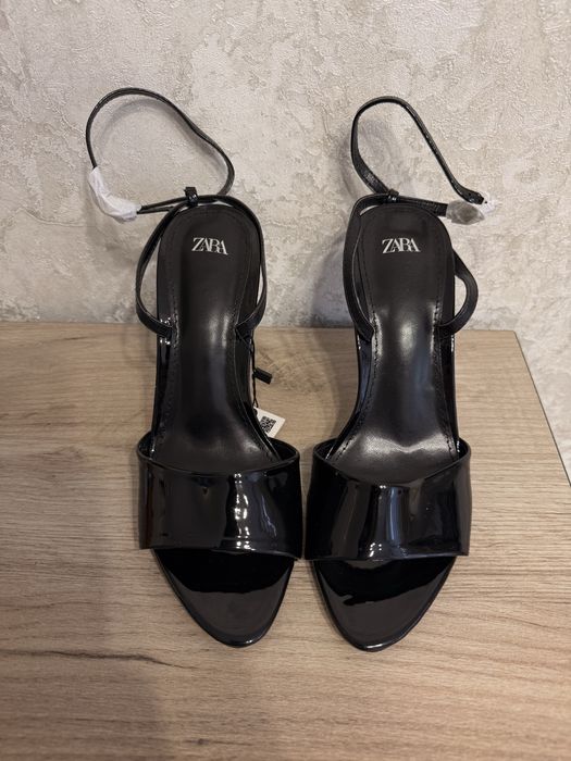 Босоніжки в стилі ZARA
