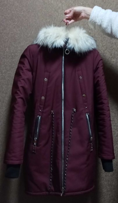 Курточка жіноча ,парка