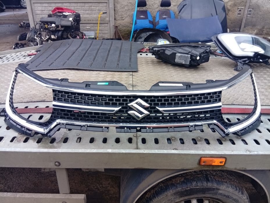 Atrapa Grill Suzuki Ignis III