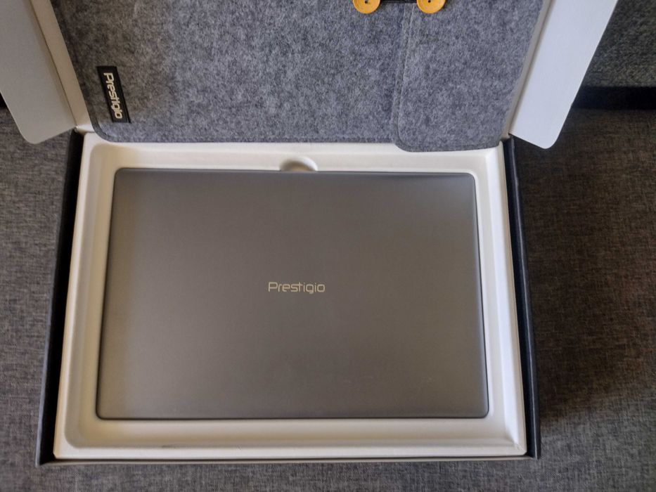 Ноутбук Prestigio SmartBook 141 С6