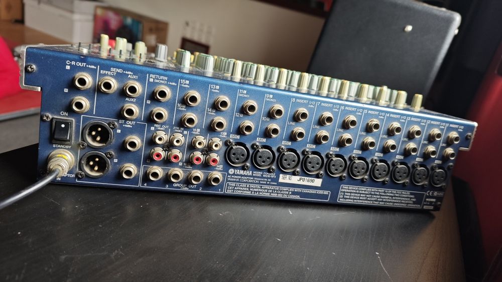 Mesa mistura Yamaha MG16/6 fx