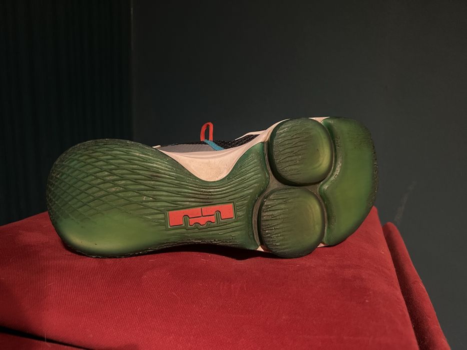 Nike lebron witness 4