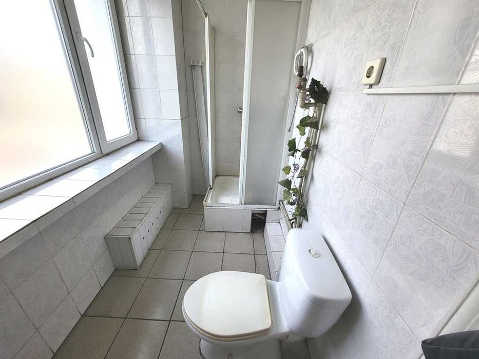 Продаж 4-х єт.приміщення вул Північне шоссе 12, поряд ДК "ЗАЛК".