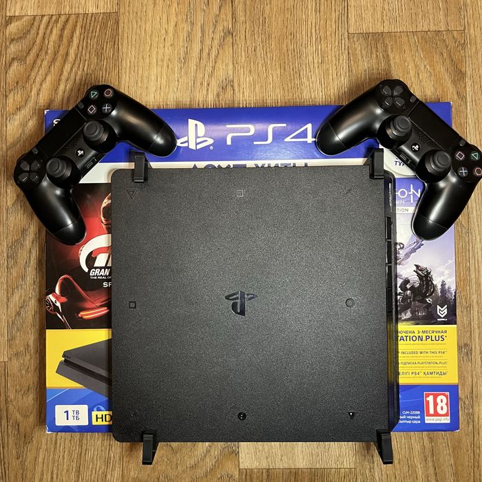 PlayStation 4 Slim 1TB + 2 геймпади + ігри | Стан ідеальний