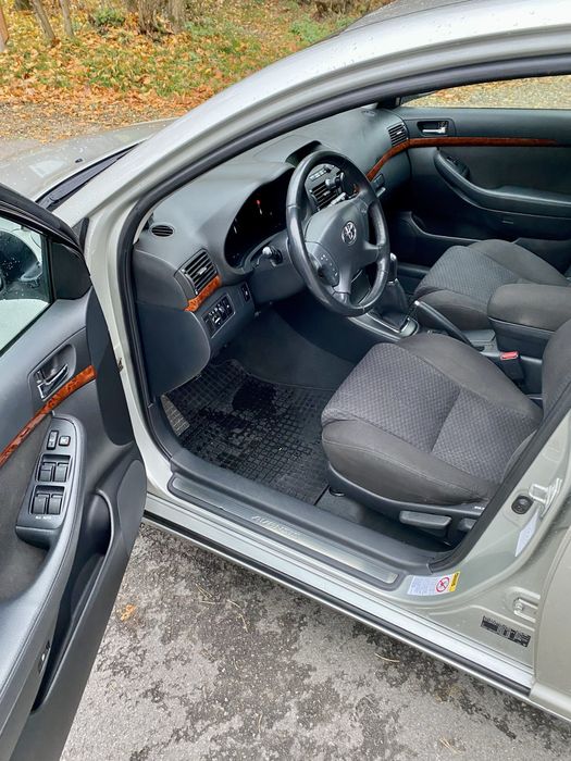 Toyota Avensis 2004 1 właściciel