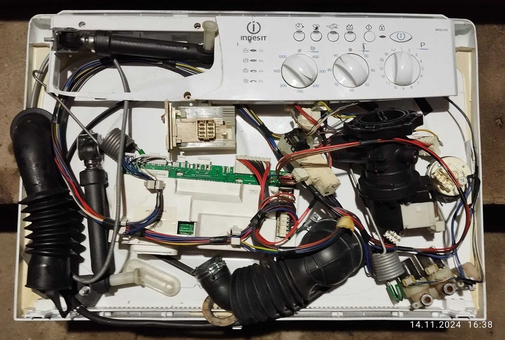 Разборка стирального автомата Ardo TL600X, Indesit WILS 105, WITE 107