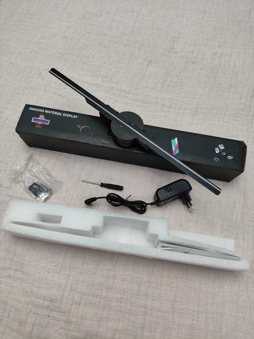 Projetor Display Holograma 3d Led Ventilador Holográfico - Novo