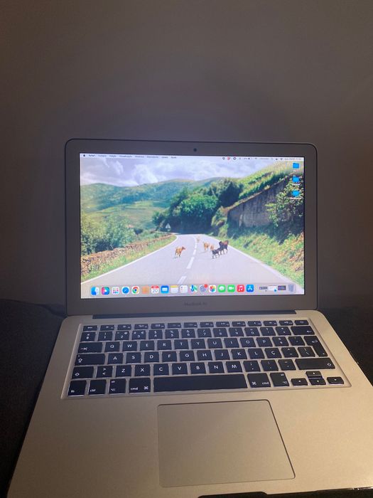 MacBook Air 13 (2017) como novo